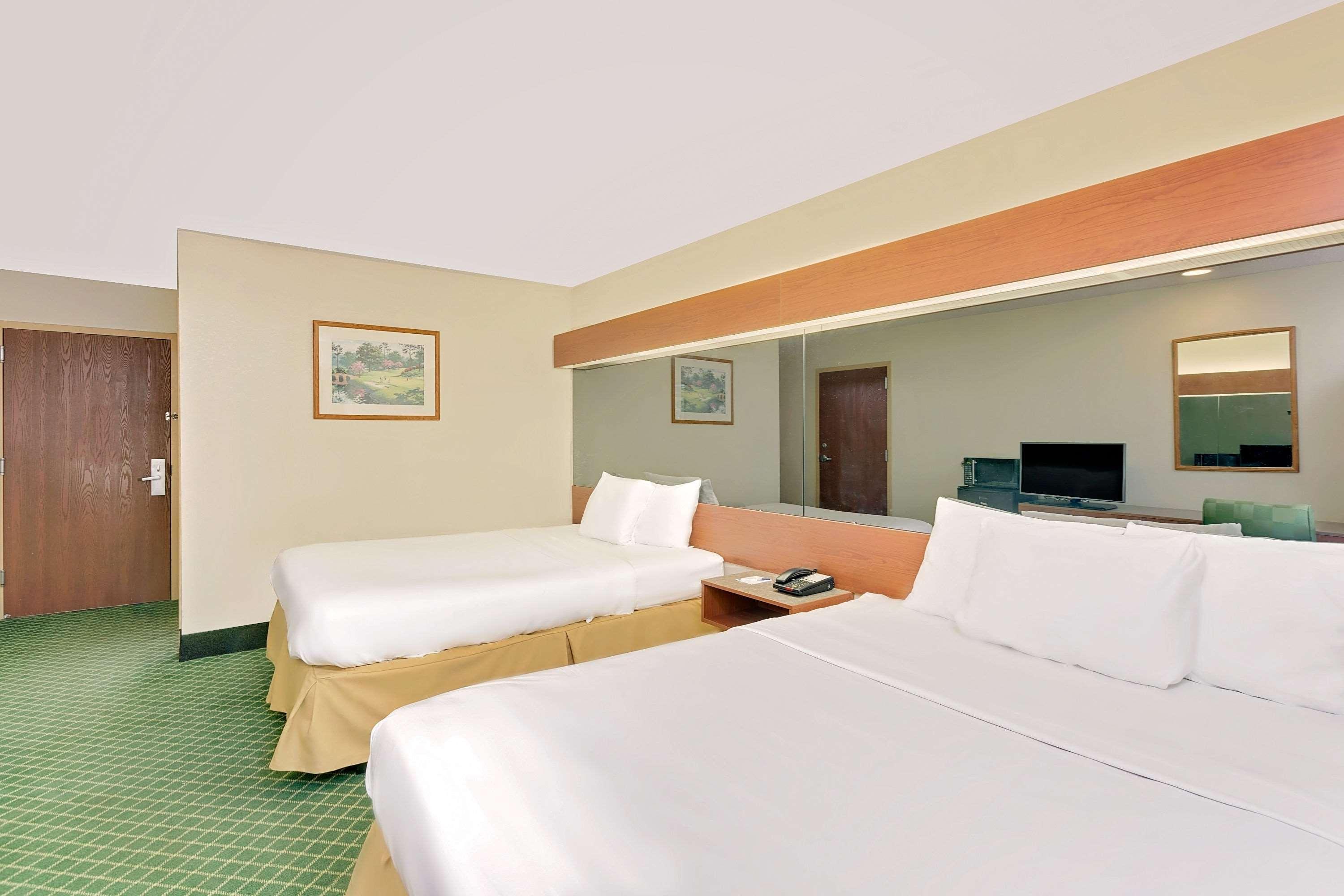 Microtel Inn & Suites By Wyndham Augusta/Riverwatch Εξωτερικό φωτογραφία
